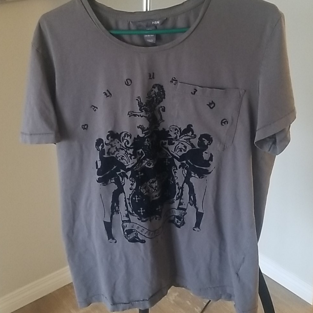 H & M T Shirt